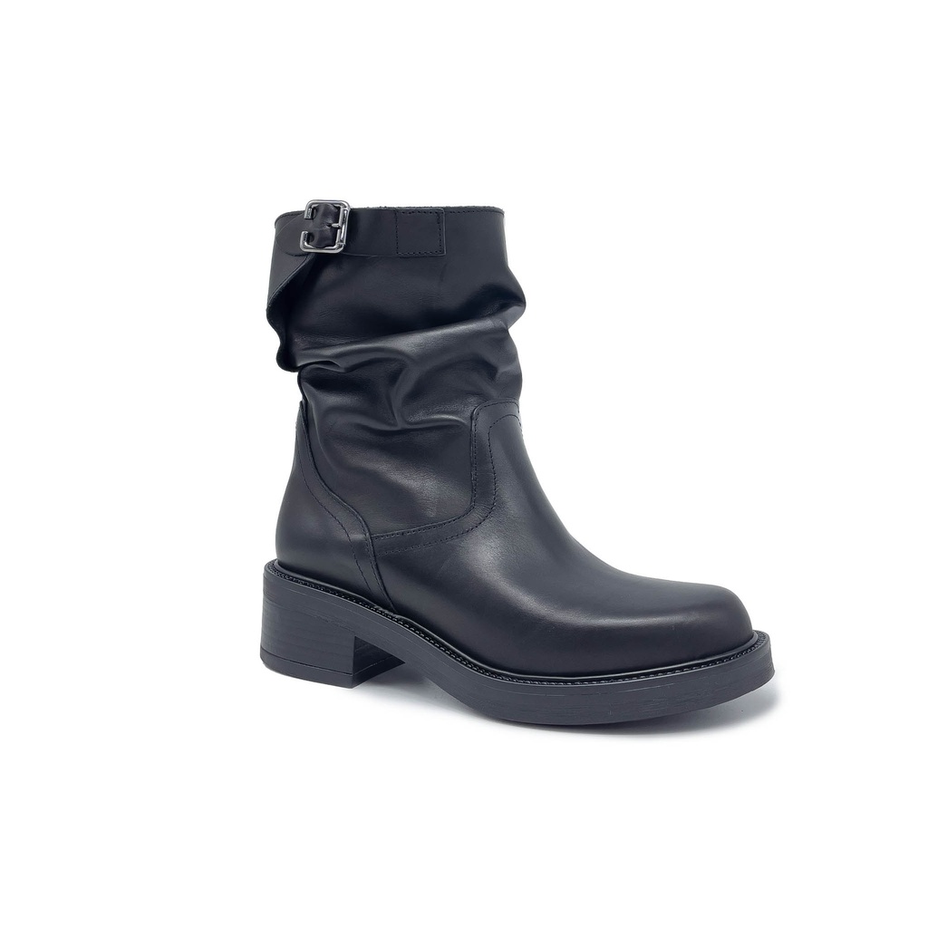 Art. 811 STIVALETTO BIKER IN VERA PELLE NERA CON ARRICCIATURA E FIBBIA